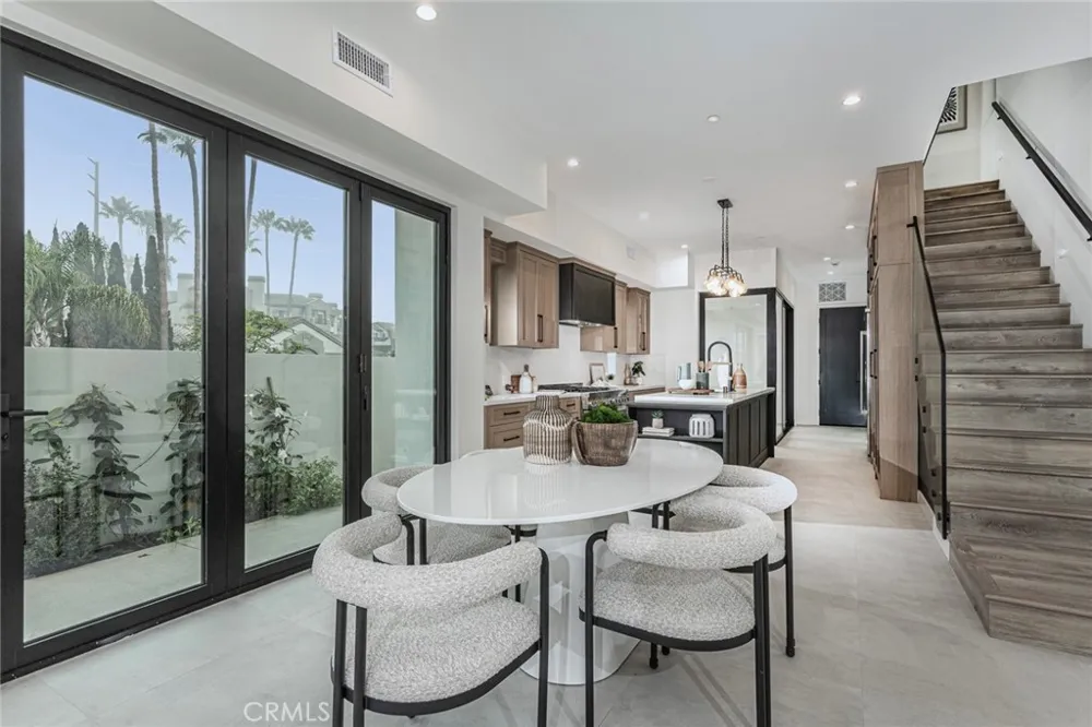 328 3rd Street Huntington Beach, CA 92648