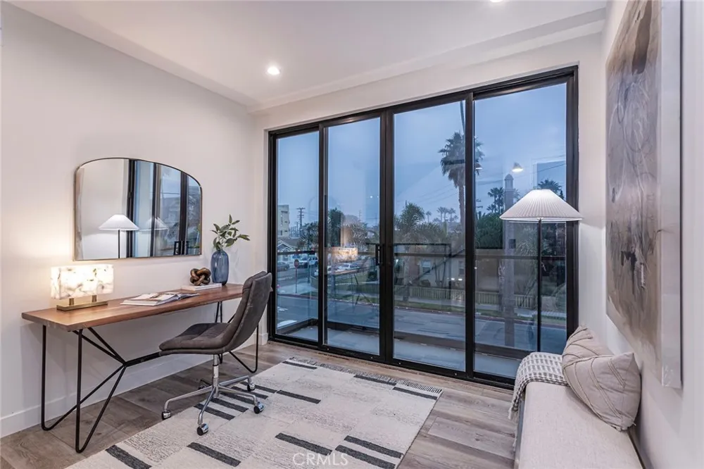 328 3rd Street Huntington Beach, CA 92648