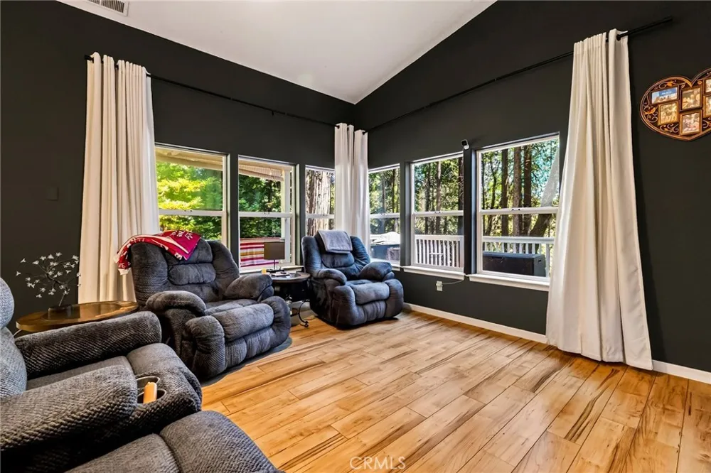 38 Mallard Court Magalia, CA 95954