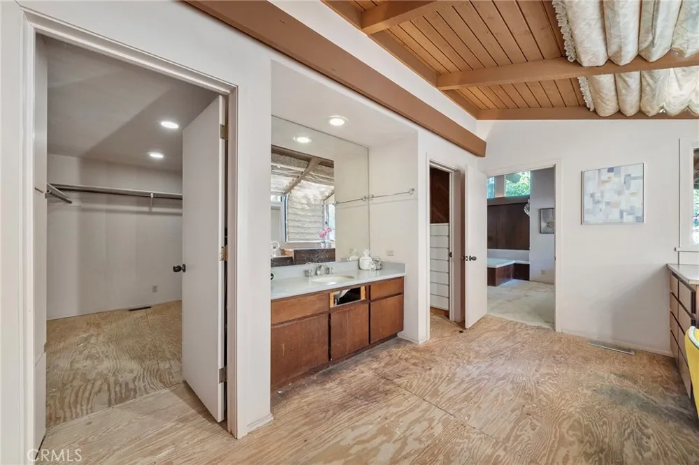 677 Deodar Bradbury, CA 91008