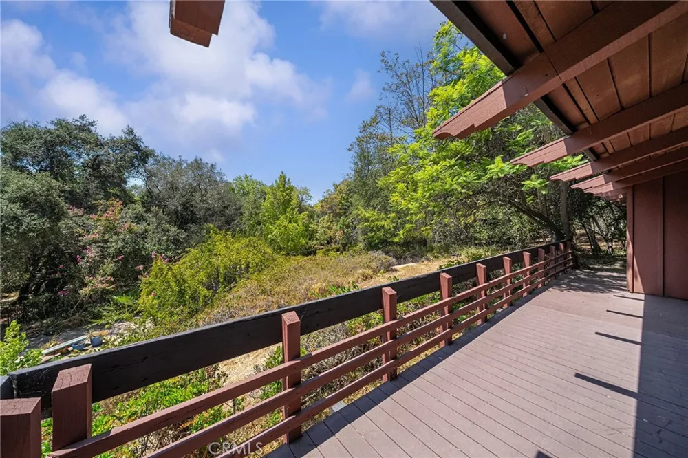 677 Deodar Bradbury, CA 91008