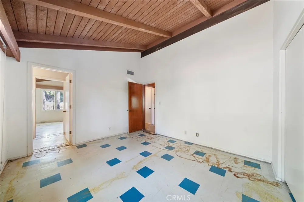 677 Deodar Bradbury, CA 91008