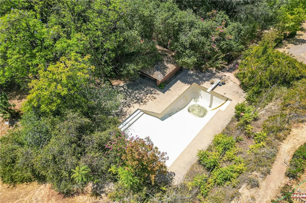 677 Deodar Bradbury, CA 91008