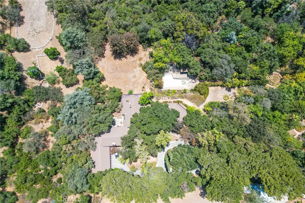 677 Deodar Bradbury, CA 91008