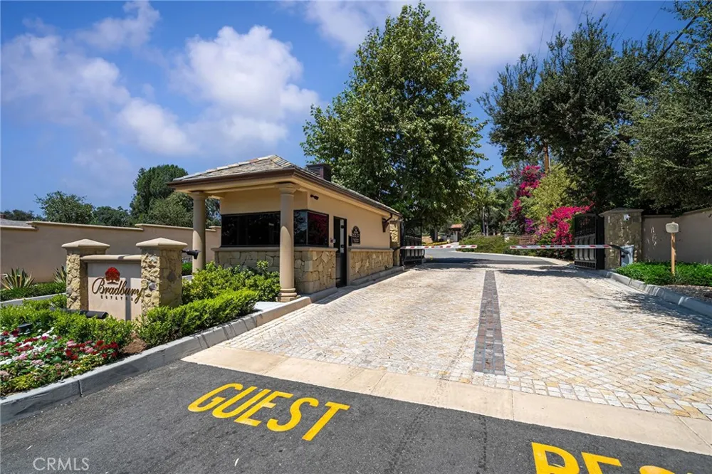 677 Deodar Bradbury, CA 91008