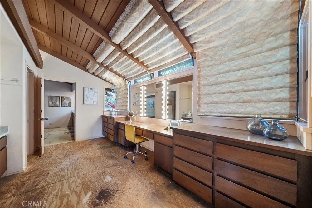 677 Deodar Bradbury, CA 91008