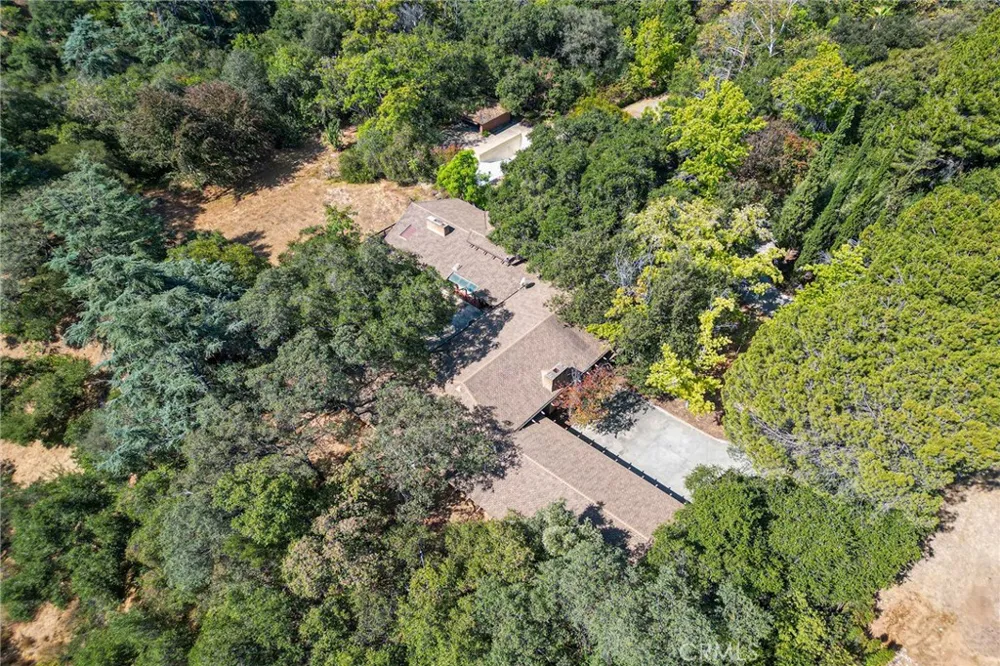 677 Deodar Bradbury, CA 91008