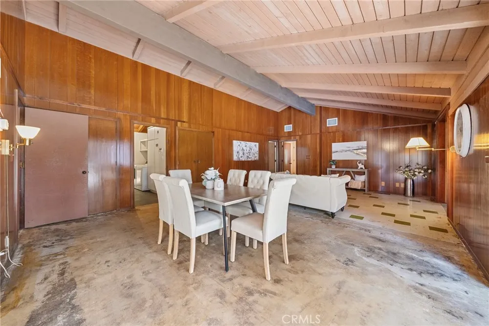 677 Deodar Bradbury, CA 91008