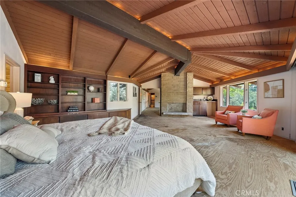 677 Deodar Bradbury, CA 91008