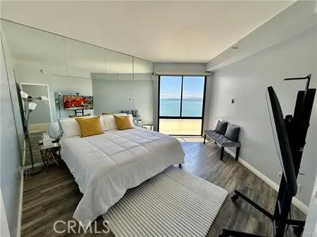1310 E Ocean Boulevard #906 Long Beach, CA 90802