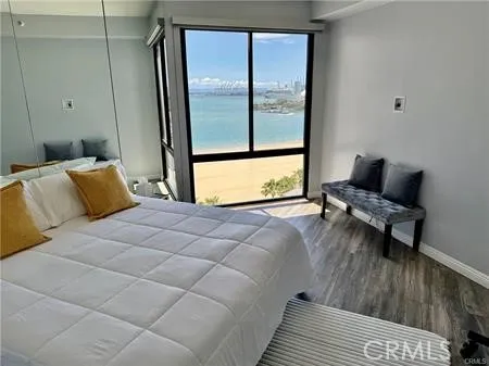 1310 E Ocean Boulevard #906 Long Beach, CA 90802