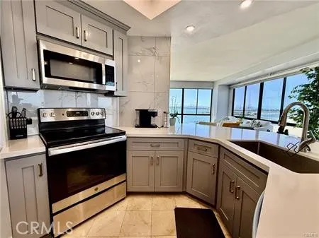 1310 E Ocean Boulevard #906 Long Beach, CA 90802