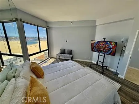 1310 E Ocean Boulevard #906 Long Beach, CA 90802