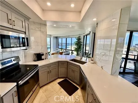 1310 E Ocean Boulevard #906 Long Beach, CA 90802