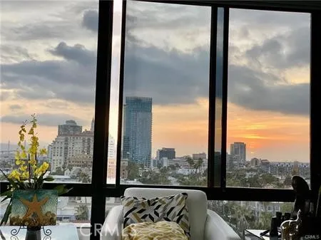 1310 E Ocean Boulevard #906 Long Beach, CA 90802