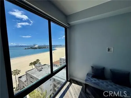 1310 E Ocean Boulevard #906 Long Beach, CA 90802