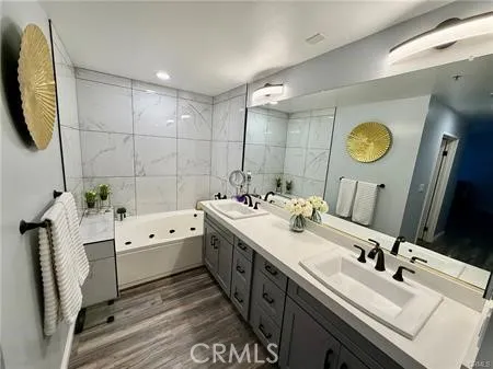 1310 E Ocean Boulevard #906 Long Beach, CA 90802