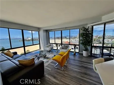 1310 E Ocean Boulevard #906 Long Beach, CA 90802