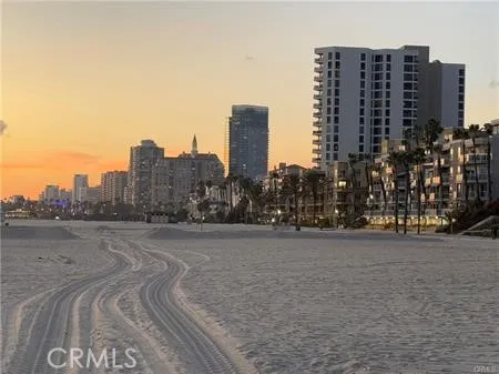 1310 E Ocean Boulevard #906 Long Beach, CA 90802