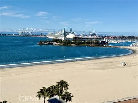 1310 E Ocean Boulevard #906 Long Beach, CA 90802