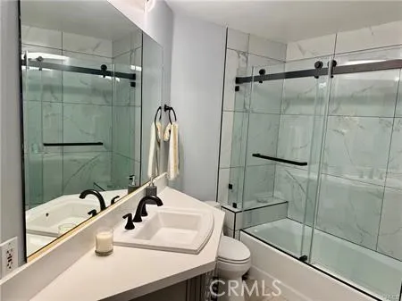 1310 E Ocean Boulevard #906 Long Beach, CA 90802