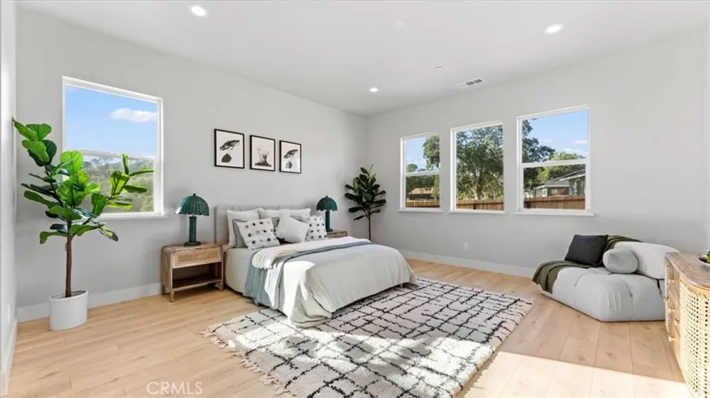 1 Thunder Rock Court Oroville, CA 95966