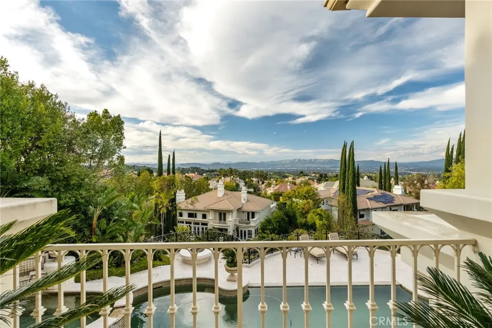 3724 Winford Drive Tarzana, CA 91356