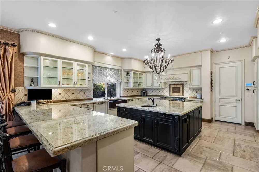 3724 Winford Drive Tarzana, CA 91356