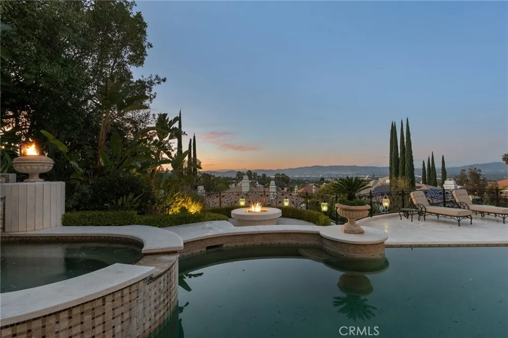 3724 Winford Drive Tarzana, CA 91356