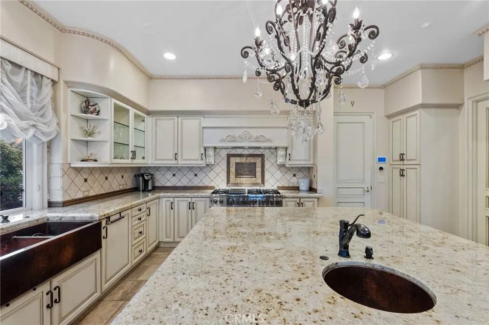 3724 Winford Drive Tarzana, CA 91356