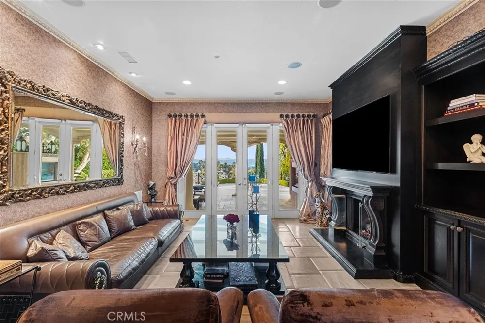 3724 Winford Drive Tarzana, CA 91356