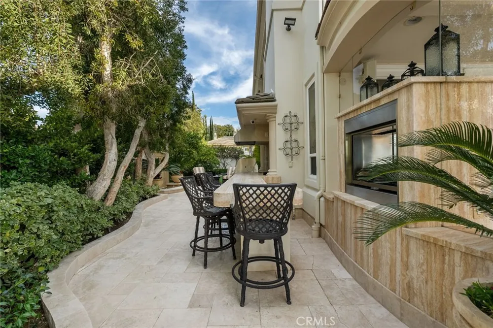 3724 Winford Drive Tarzana, CA 91356