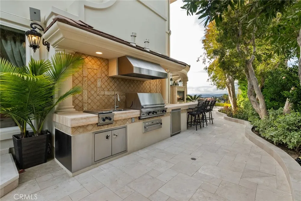 3724 Winford Drive Tarzana, CA 91356