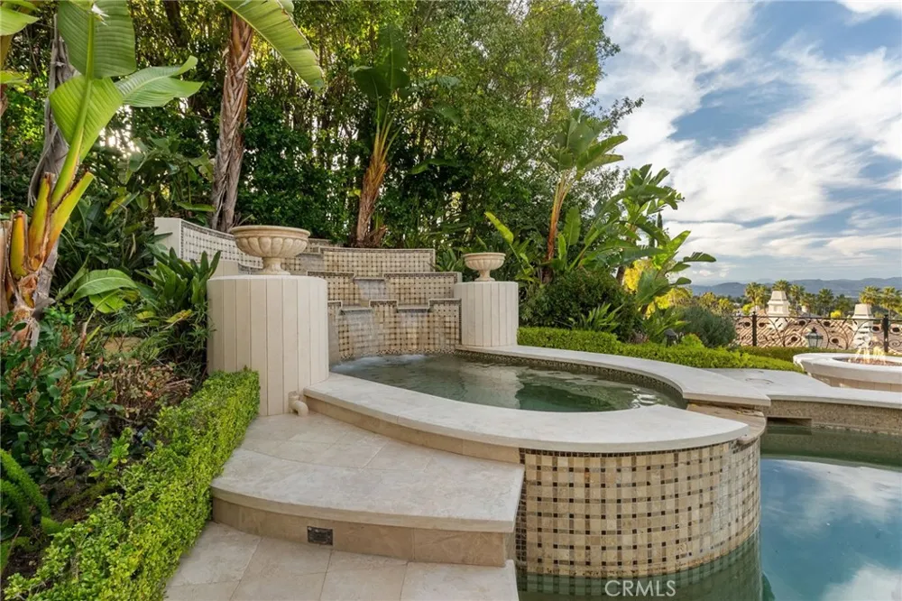 3724 Winford Drive Tarzana, CA 91356