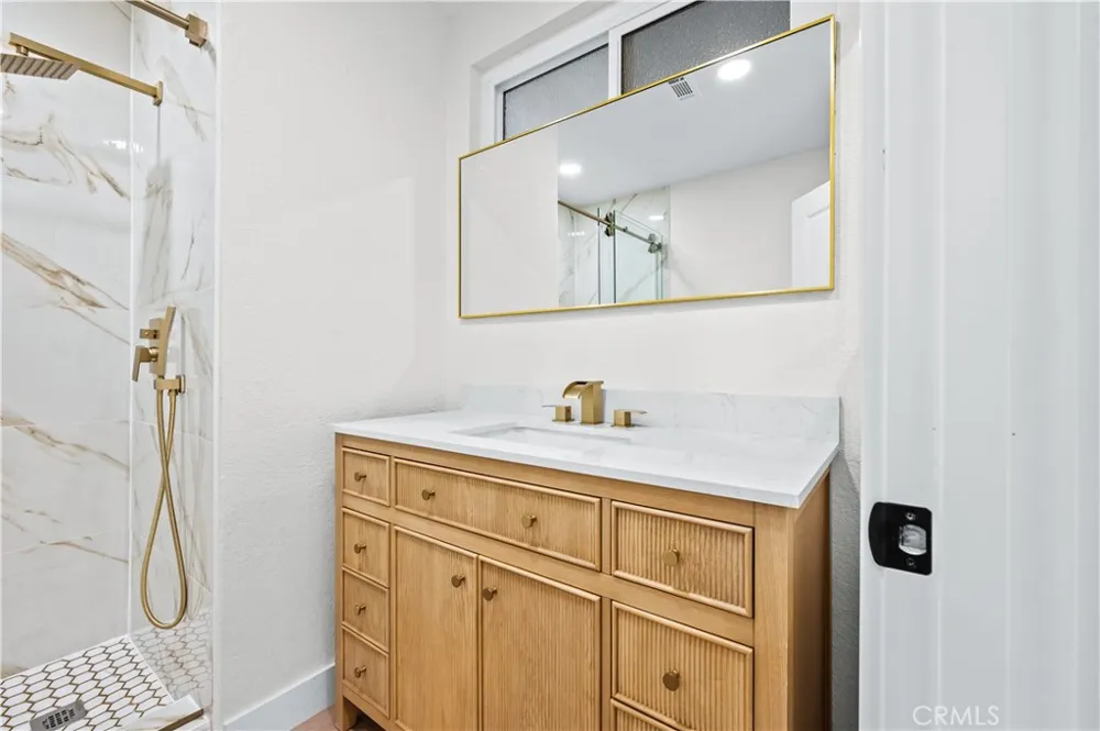 1266 W Lorraine Rialto, CA 92376