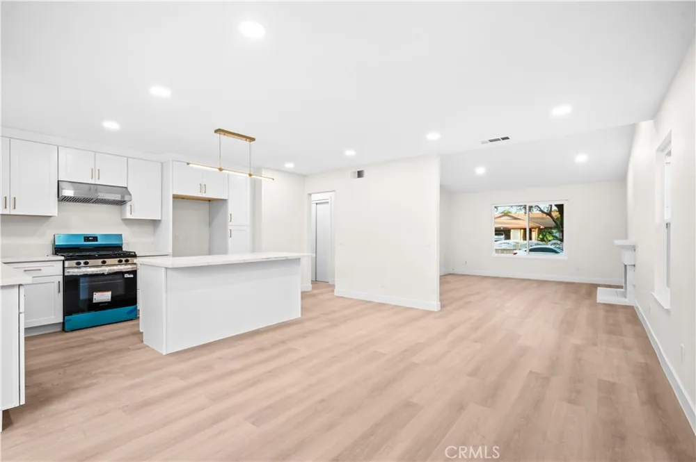 1266 W Lorraine Rialto, CA 92376