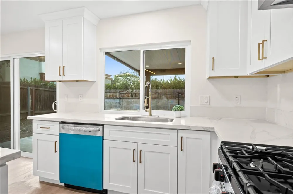 1266 W Lorraine Rialto, CA 92376