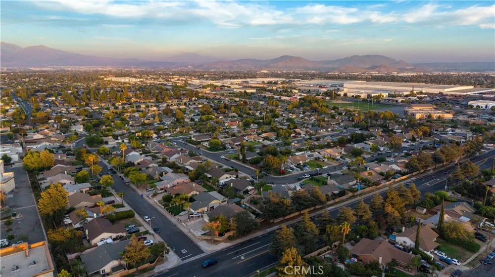 1266 W Lorraine Rialto, CA 92376