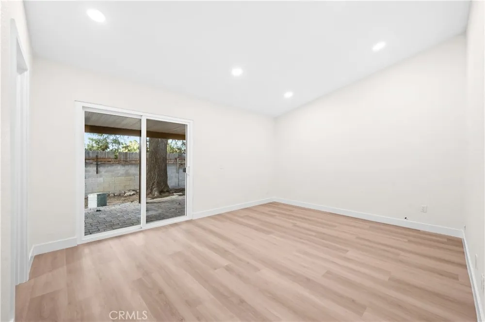 1266 W Lorraine Rialto, CA 92376