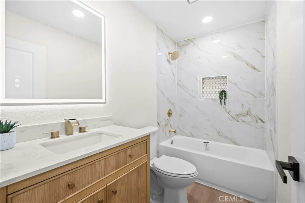 1266 W Lorraine Rialto, CA 92376