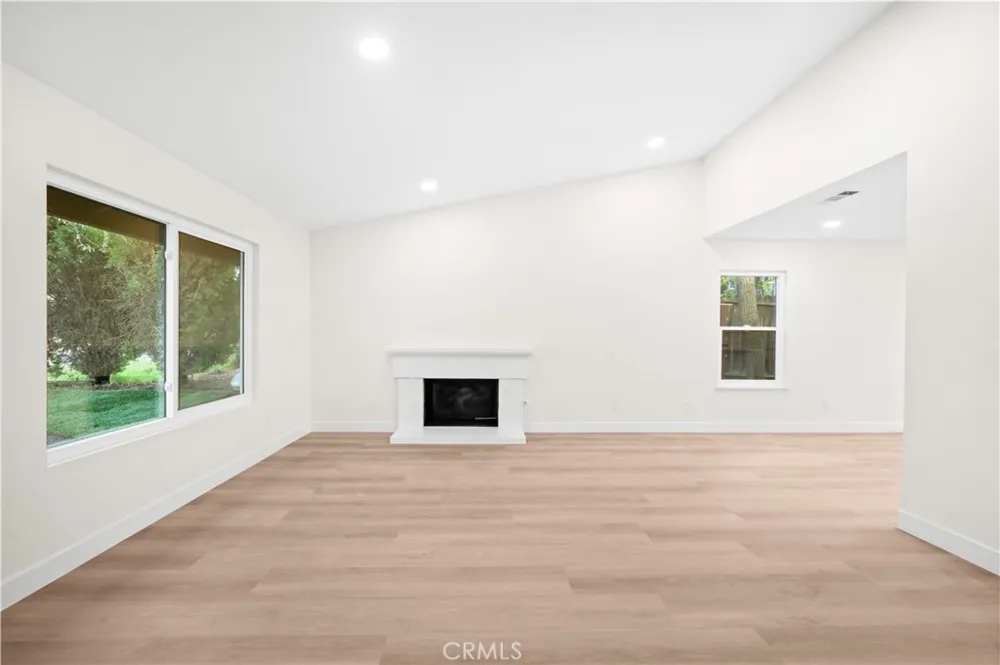 1266 W Lorraine Rialto, CA 92376