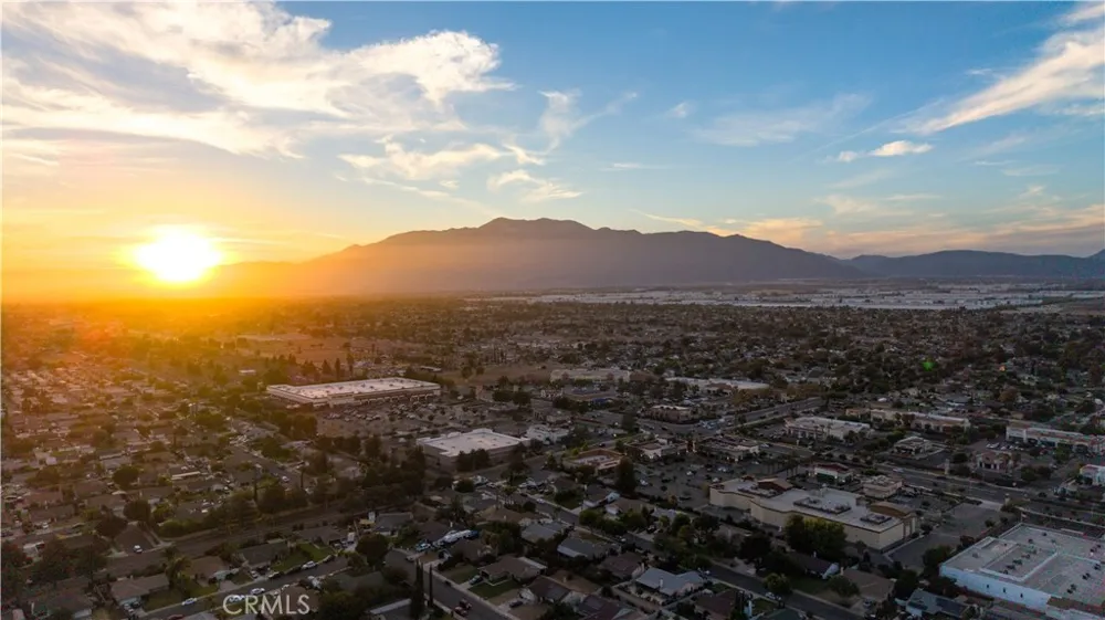 1266 W Lorraine Rialto, CA 92376