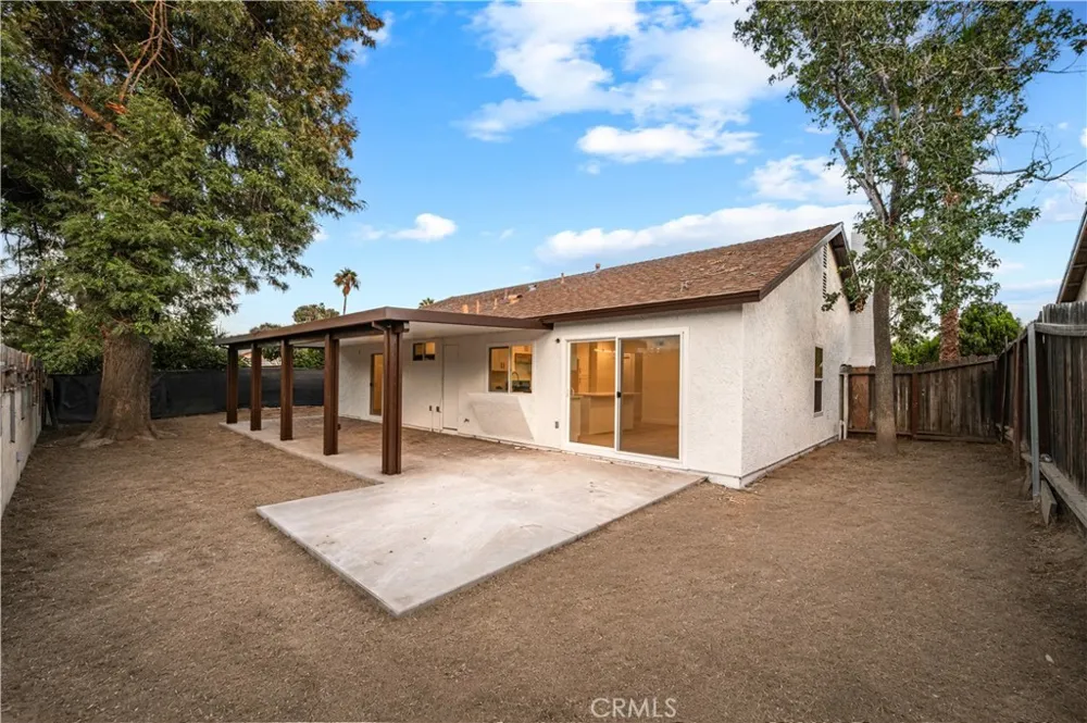 1266 W Lorraine Rialto, CA 92376