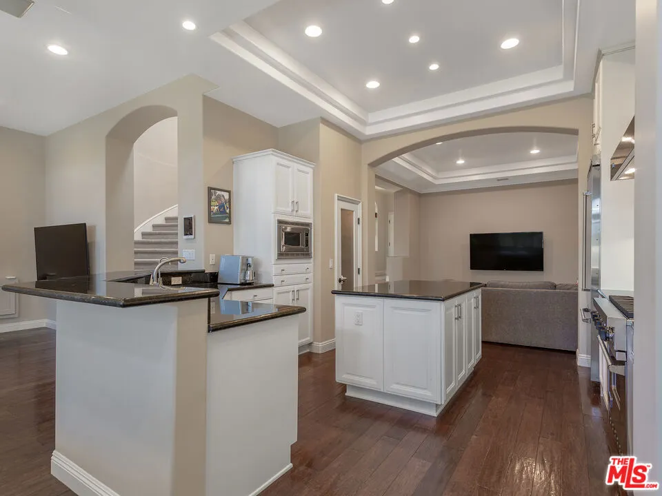 23949 De Ville Way Malibu, CA 90265