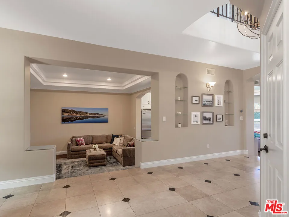23949 De Ville Way Malibu, CA 90265