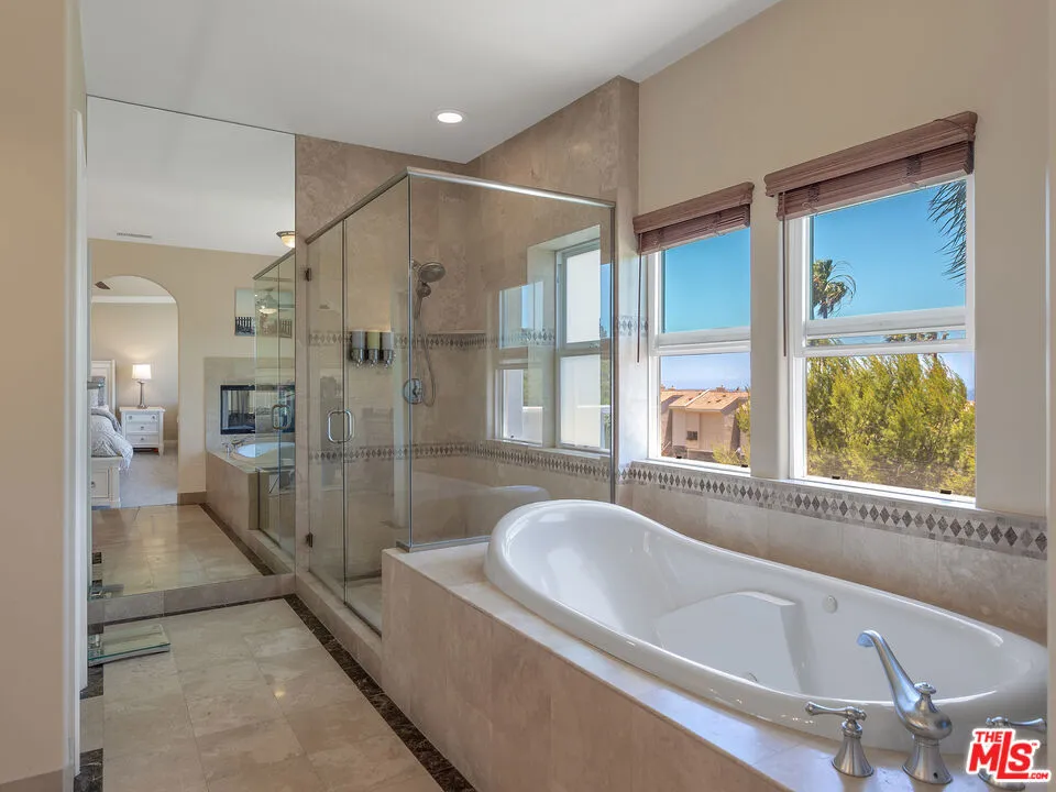 23949 De Ville Way Malibu, CA 90265