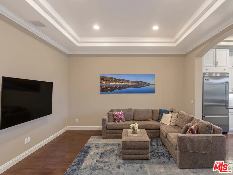 23949 De Ville Way Malibu, CA 90265