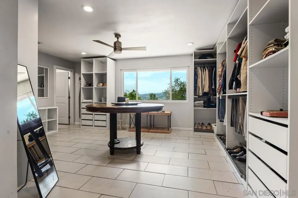 24381 Rutherford Ramona, CA 92065