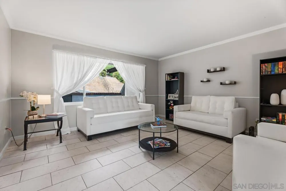 24381 Rutherford Ramona, CA 92065