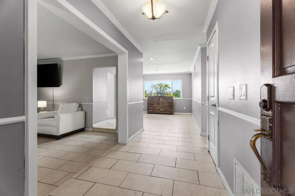 24381 Rutherford Ramona, CA 92065